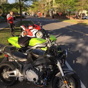 SoMoto bike night. Getting it cranked up.