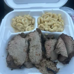 Tri tip &amp; Mac &amp; cheese