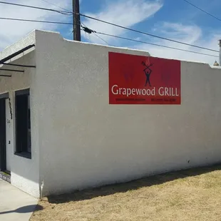 Tiny building, don't miss it!