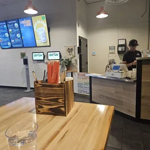 sushi and sashimi, interior