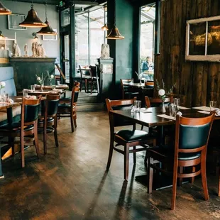 Rustic Dining room