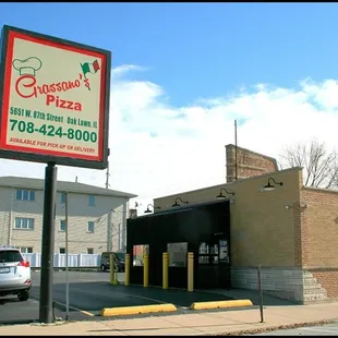 As most of you know, there&apos;s no longer inside seating and it&apos;s a drag to eat in the car.