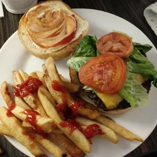 I'm in love with the angus burger!