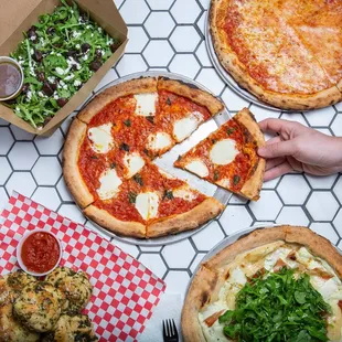  pizzas and salads