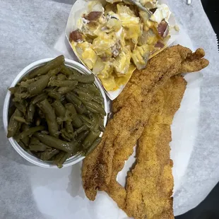 3 piece fish entrée, everything's hand breaded to order. Green beans were seasoned perfectly.