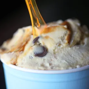 ice cream with chocolate chips and caramel