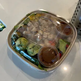 Create your own salad with chicken