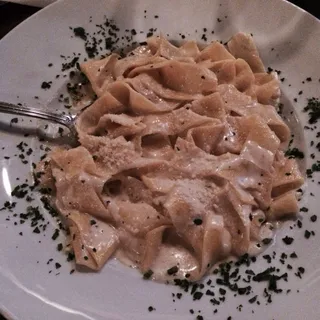 Pappardelle Alfredo