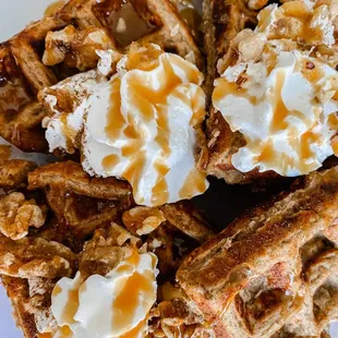 Pumpkin caramel protein waffles!