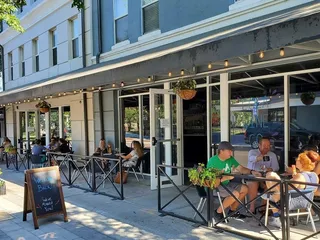 Eola Wine Company