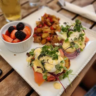 Salmon Benedict
