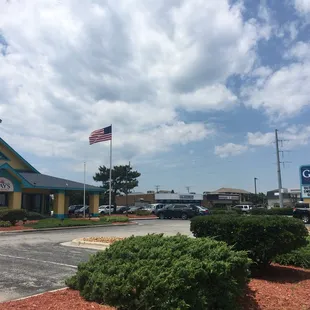 Gray&apos;s Kitty Hawk Location
