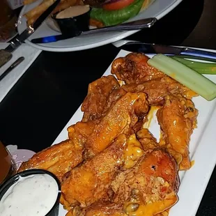 BBQ Double Burner Wings