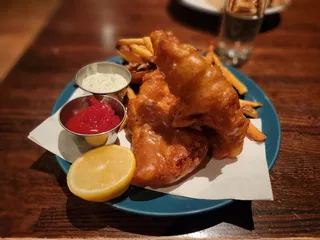 Tannin Wine Bar & Kitchen