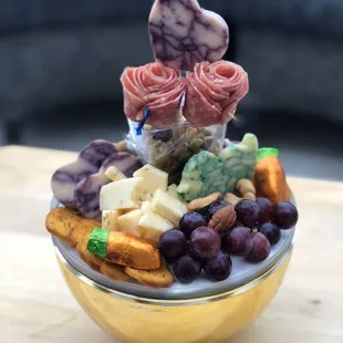 Specialty Boards/Fun and creative (Theme/limited quantities).