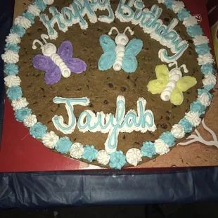 Delicious cookie cake prepped for us in under an hour. Employee helped pick colors and design over the phone and Daughter loved it!