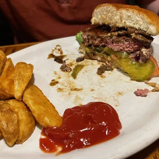 Mushroom &amp; Cheese Steakburger with steak fries