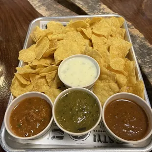 3 amigos chips trio