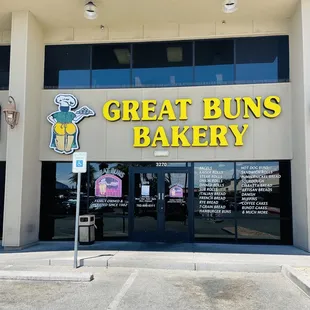 Front entrance of bakery
