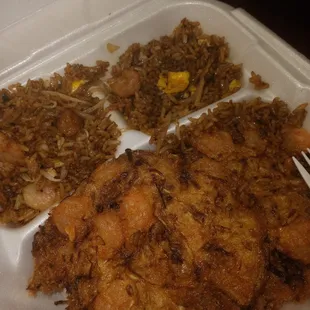 chicken and rice in a styrofoam container