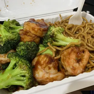 Chicken Lo Mein