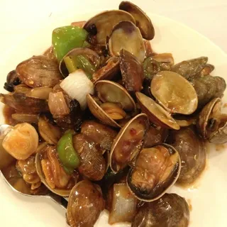 32. Sauteed Clams with Black Bean Sauce