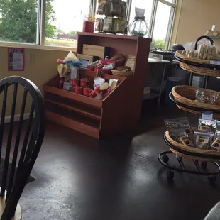 sushi and sashimi, interior