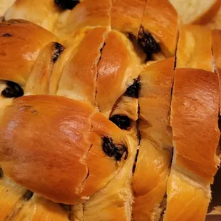a plate of bread with raisins