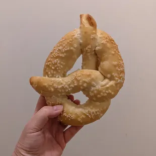Baked pretzel is a nice snack.