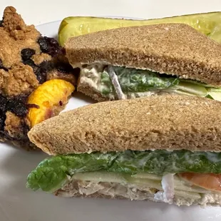 Chicken salad with thin sliced apples on in-house fresh baked honey wheat bread along with a Savannah bar for dessert.