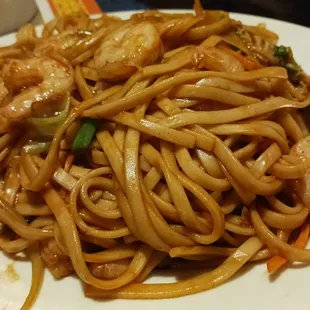 Shrimp lo mein