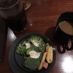 Broccoli with sauce and penne salad