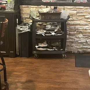Dirty dish cart