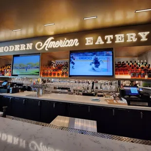Indoor Bar. Located in the center of the restaurant.