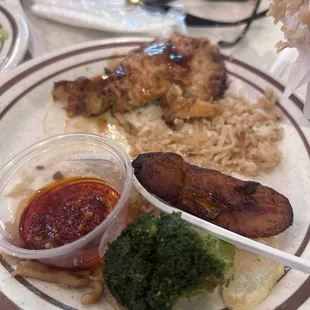 chicken wings and fried chicken, bbq wings, poultry, chicken wings, food, fried chicken wings, fried chicken, chicken, bbq chicken