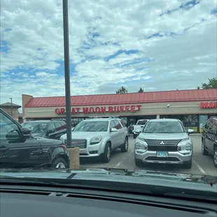 Great moon buffet