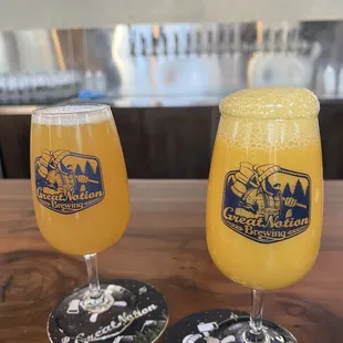 Always a fun time coming here as a non-beer drinker because they have IPAs and sours that don't taste like beer. Yum.