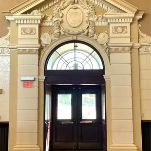 A simply spectacular door frame!