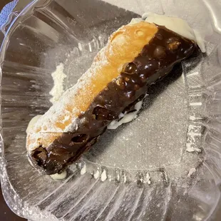 Free Cannoli with $30 purchase