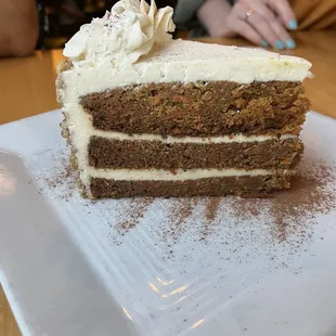 SAGE &apos;S FAMOUS CARROT CAKE