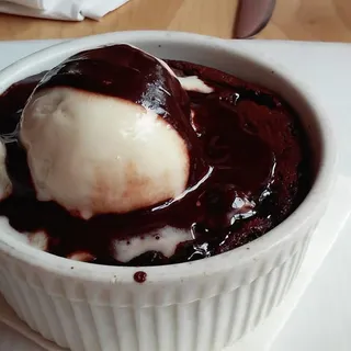 CHOCOLATE LAVA CAKE