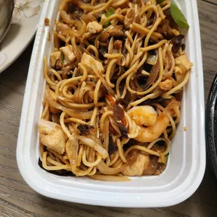 Combination Chow Mein ($16.99 as of 4/1/23)