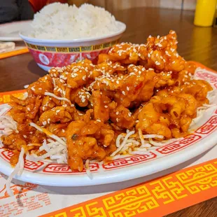 Sesame Chicken main dish with Cantonese style dinner.