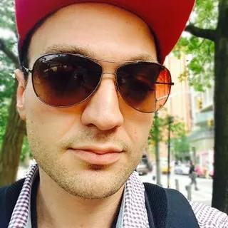 Dan W.