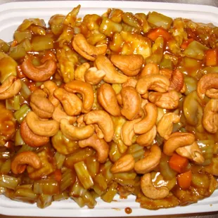 Chicken With Cashew Nuts