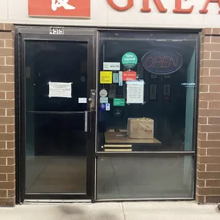 Closed early without notice even though order was confirmed and paid for.
