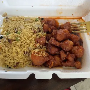 General tso chicken lunch special