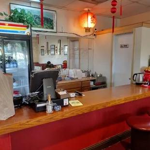 sushi and sashimi, interior