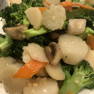 Scallop with Broccoli