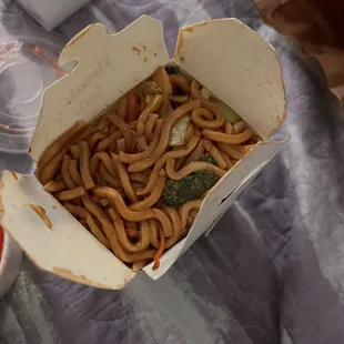 Chicken Lo Mein